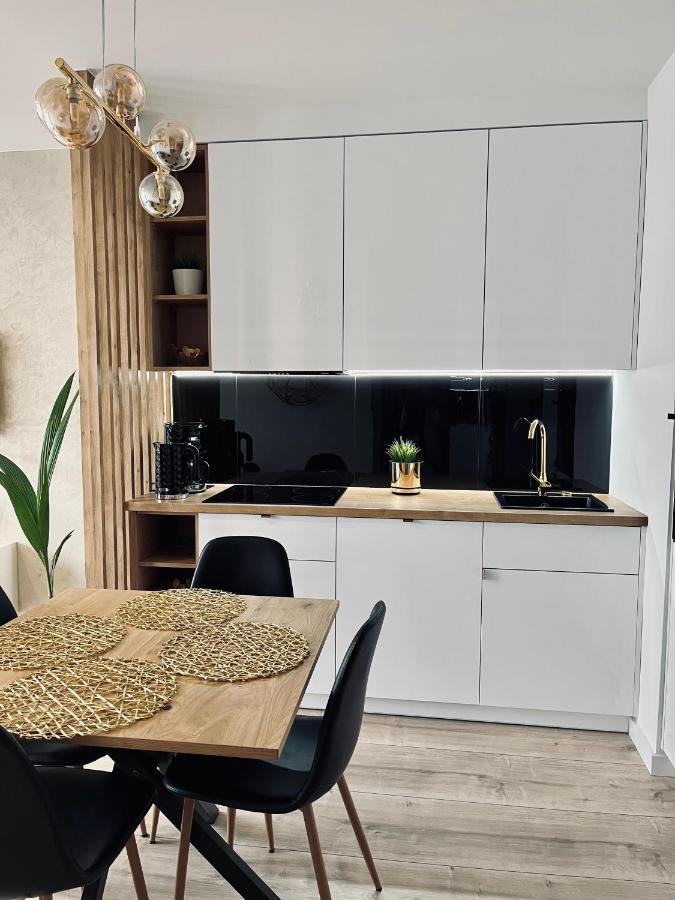 Apartament Nowoczesny Z Garazem Morelova *